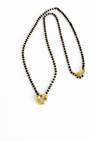 white round kundan manglsutra